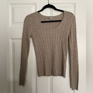 Uniqlo Women's Beige Cable Knit Sweater Wool and Cashmere Mix Material